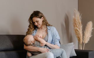 Cómo acompañar a una mamá en etapa de lactancia 🤱
