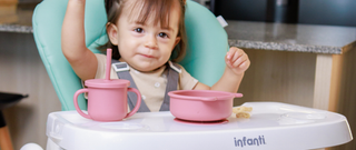 ¿Cuándo puede sentarse un bebé en una silla de comer? 👶🥣