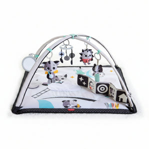 Gimnasio Magical Tales Black & White