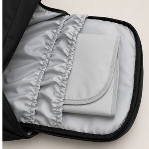 Mochila Pañalera Essentials Negro